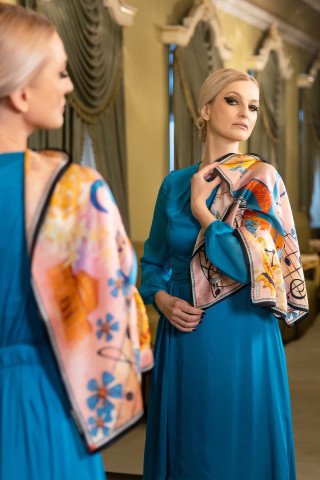 Esarfa de matase Oda Bucuriei