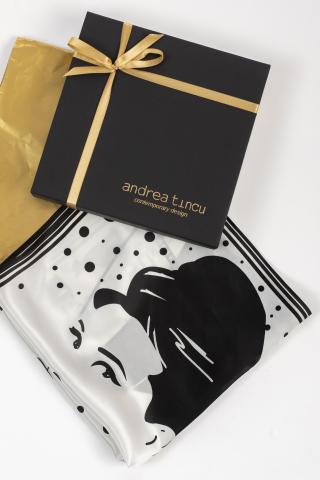 Esarfa de matase Pretty Audrey